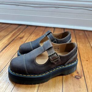 NEW - DR MARTENS size 8 BETHAN ARC CRAZY HORSE LEATHER PLATFORM MARY JANE SHOES